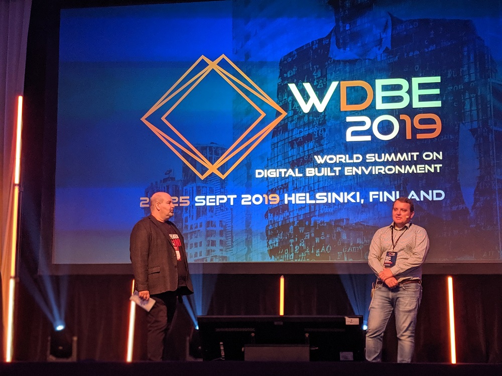 00100dPORTRAIT_00100_BURST20190924232939301_COVER