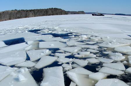 icebreaking USCGLaurenDowns