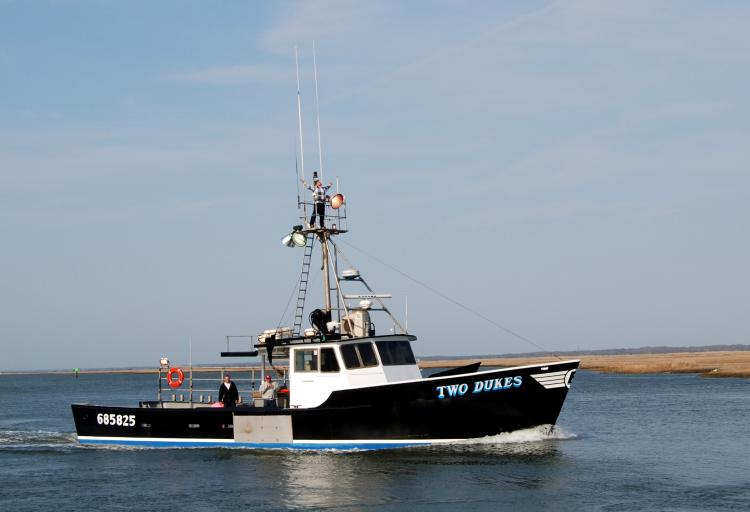 A Step Forward for Lobster Fishing Boat with Twin Jet Units