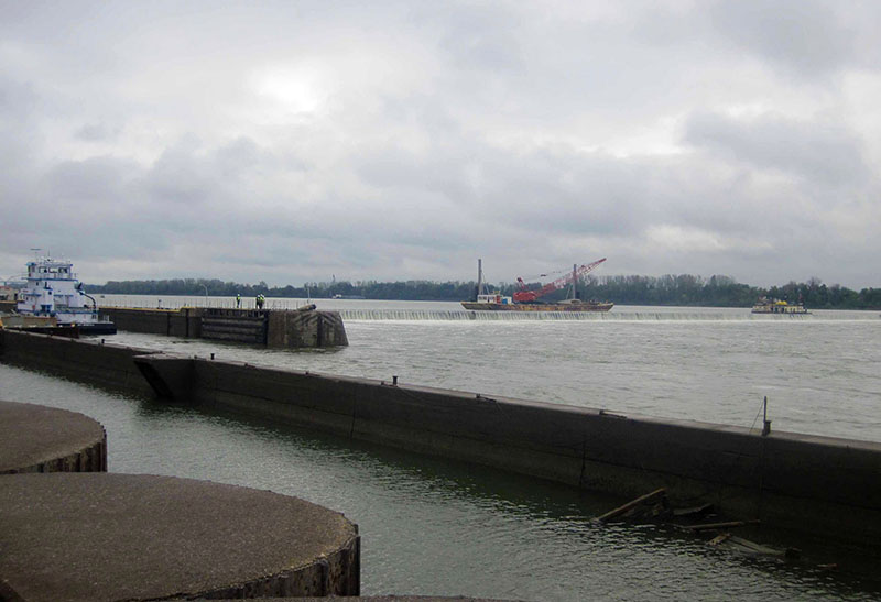 locks-dam-52-inspection-2015-usace