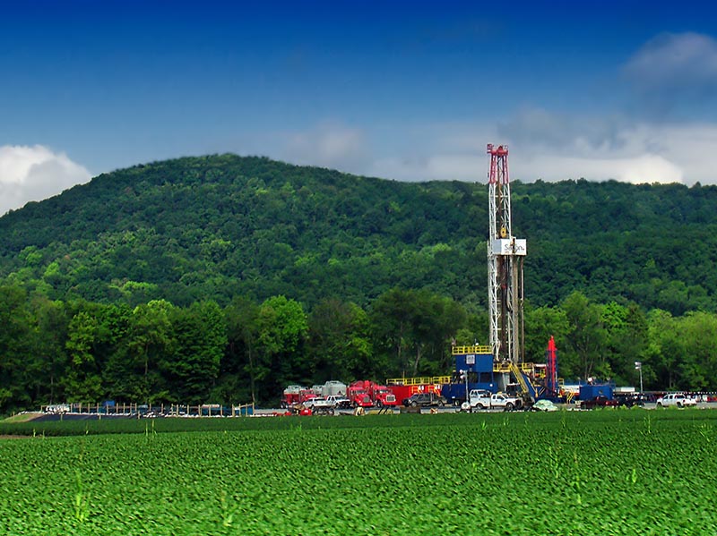 shale-drilling-pa-cc-nicholas-tonelli