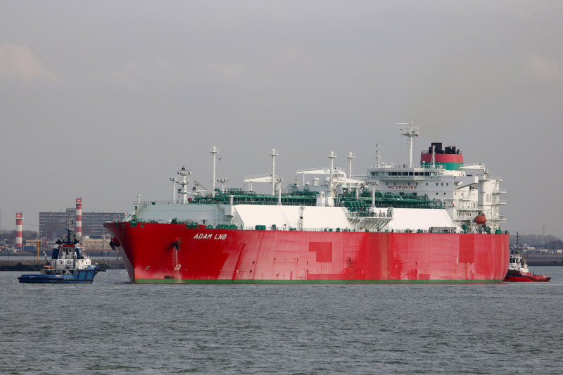 Adam LNG Shipspotting Hannes van Rijn (800x533)