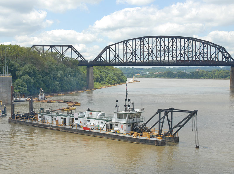 bill-holman-dredge-mcalpine_locks_ky_oh_river_usace