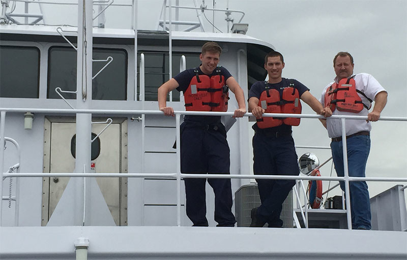Coast-Guard-cadets-towing-vessel-Canal-Barge-Company