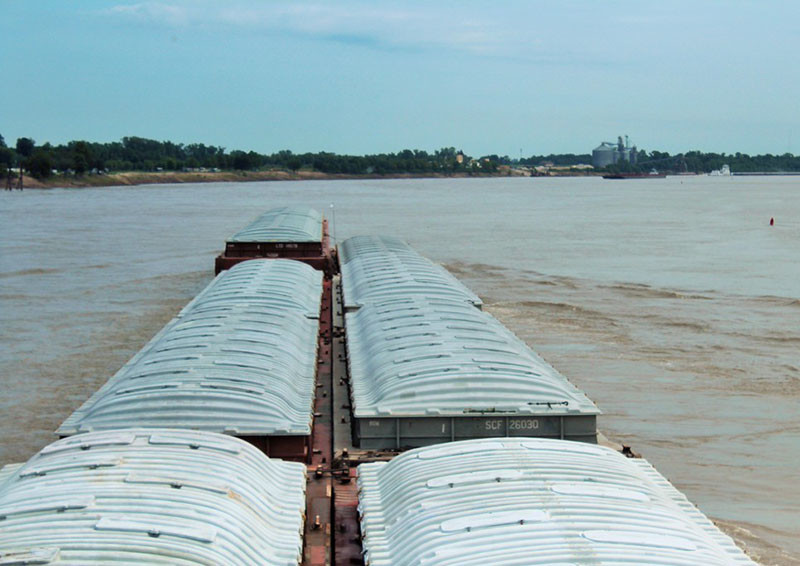 Coverered-barges-MissRiver_AWO