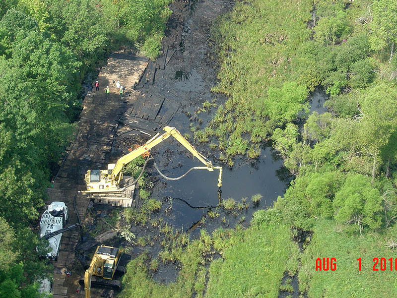 Enbridge-oil-spill-EPA-response