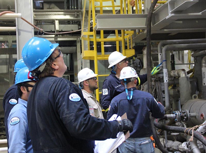 inspectors_at_work_gom_platform_generic_bsee