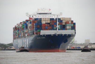John Adams starboard bow with Cooper starboard Laura K port (800x536)