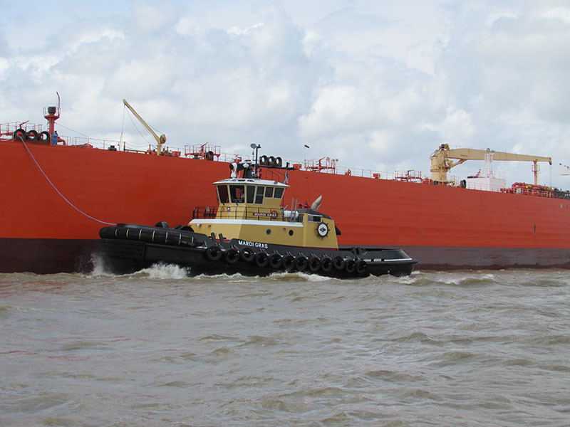 mardi-gras-tug-working-steiner-shipyard-crescent-towing