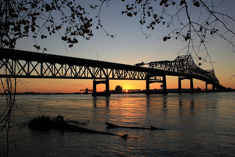 Mississippi_River_Horace-Wilkinson-Bridge-Baton-Rouge-La-CC-Kevin Andrew Woolsey