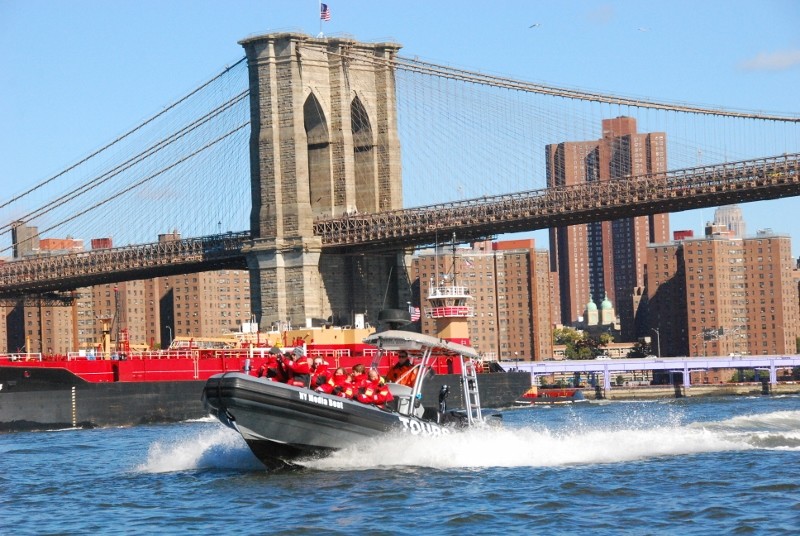 NY Media Boat Brooklyn Bridge (800x536)