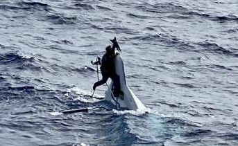 Stuart Bee anchor pulpit