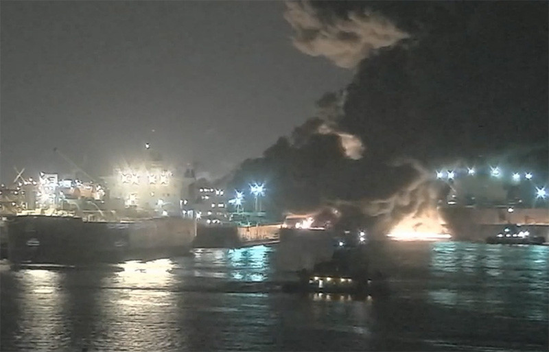 Taker-fire-Houston-Ship-Channel-Harris-Cty-Sheriff