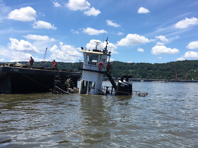 Tappan Zee pushboat Palisades Parkway police