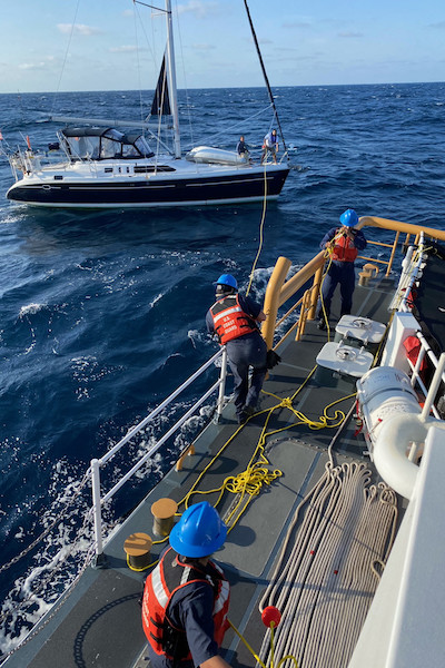 Coast Guard Cutter Diamondback crew conducts 100 mile tow off Florida gulf coast