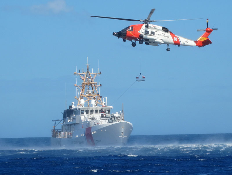 Coast Guard units conduct hoist training off Puerto Rico
