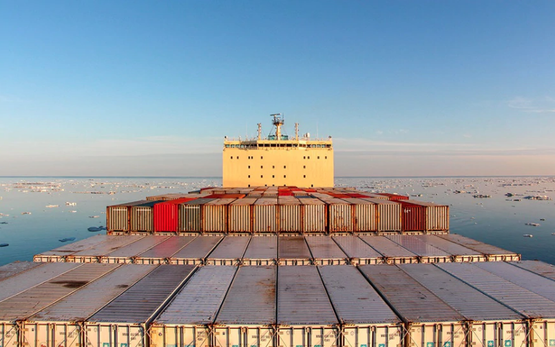 Venta Maersk deck small