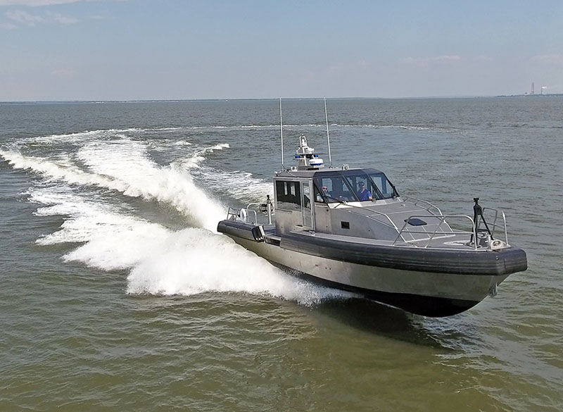 metal-shark-45-defiant-military-patrol-boat-water-jet