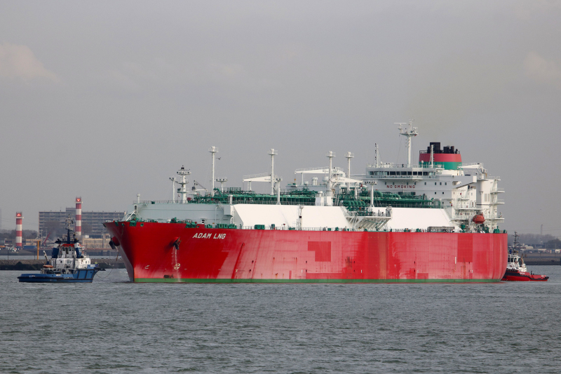 Adam LNG Shipspotting Hannes van Rijn (800x533)