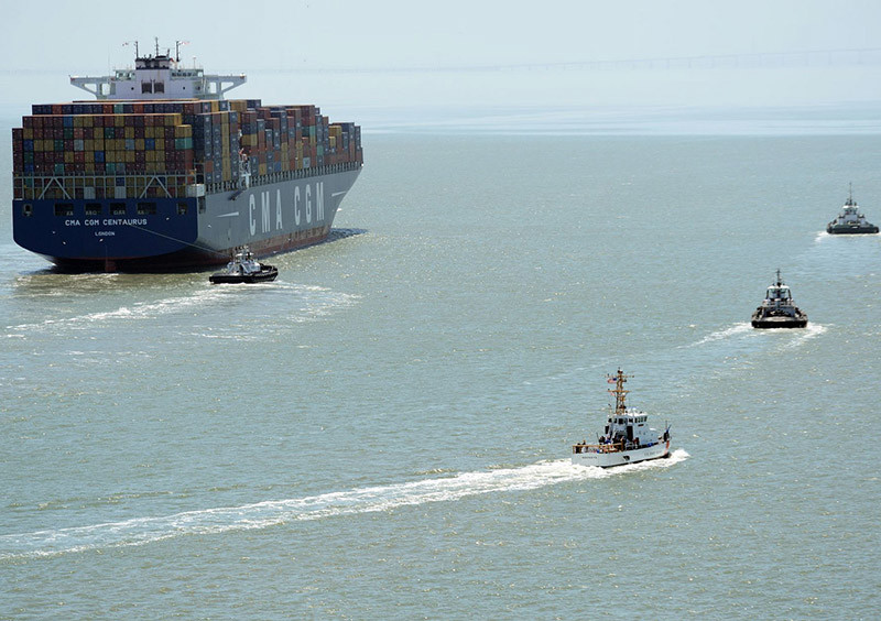 tugs_containership_sf_bay_uscg
